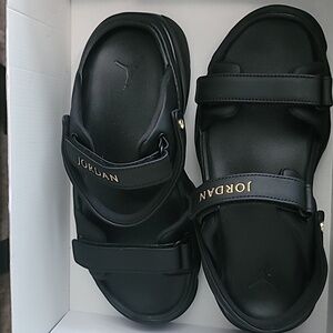 Wmns Jordan Deja Sandal - Black Metallic Gold